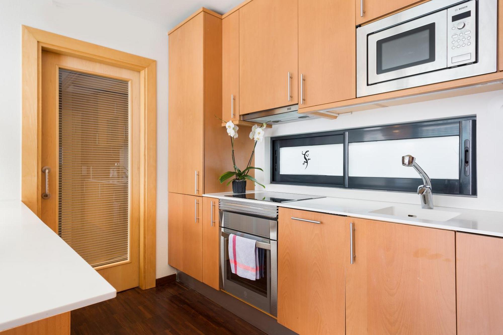 Apartment Barcelona Rentals - Sarria Apartments Near Center Oda fotoğraf