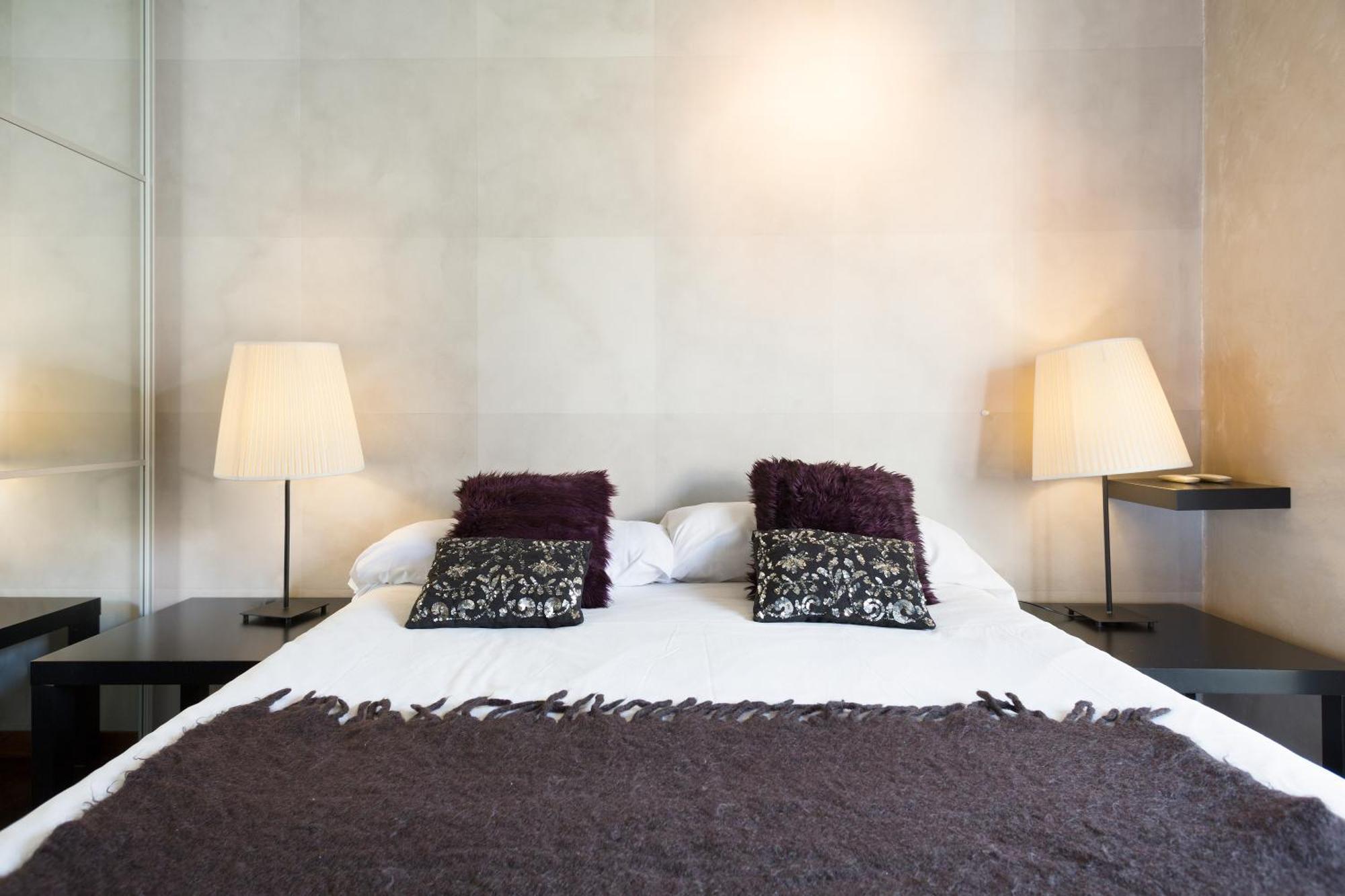 Apartment Barcelona Rentals - Sarria Apartments Near Center Oda fotoğraf