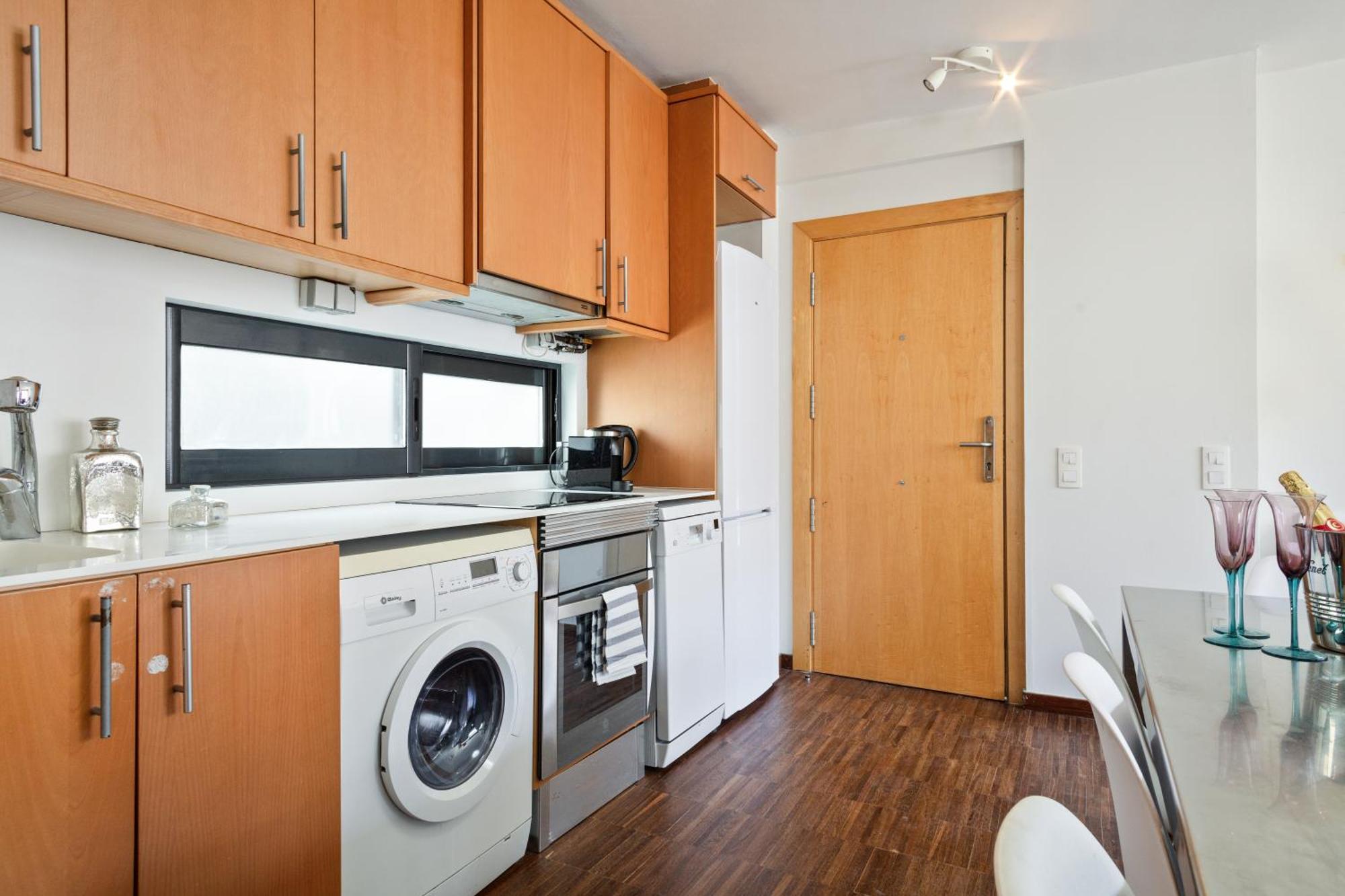 Apartment Barcelona Rentals - Sarria Apartments Near Center Oda fotoğraf
