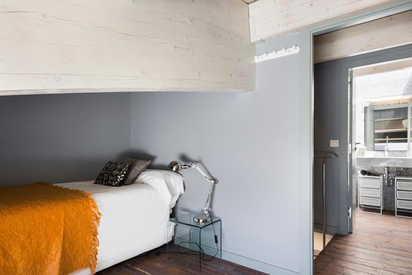 Apartment Barcelona Rentals - Sarria Apartments Near Center Oda fotoğraf